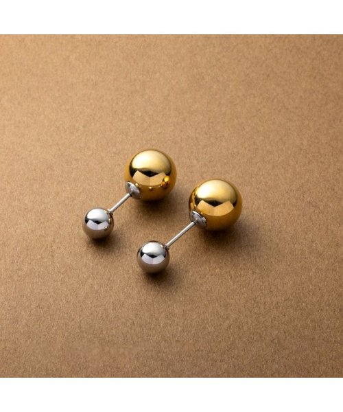 cream dot(クリームドット)/2wayで使える、コンビカラーメタルボールのステンレス製ピアス/img01