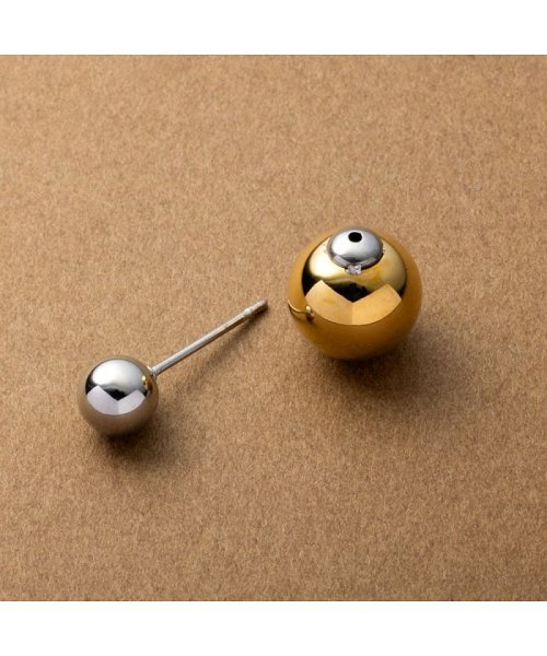 cream dot(クリームドット)/2wayで使える、コンビカラーメタルボールのステンレス製ピアス/img03