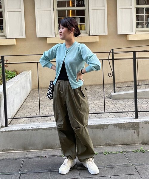 VALENTINO 豪華なビジューボタンカーディガン 心地よ