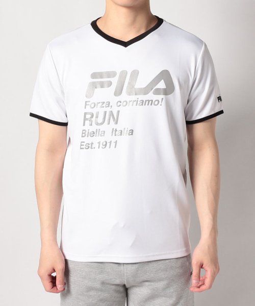 fila(men)(フィラ（メンズ）)/【ラン】接触冷感 プリントVネックTシャツ メンズ/img01