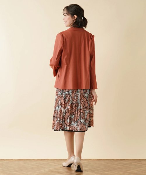 テーラードジャケット 