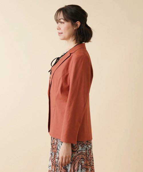 テーラードジャケット 