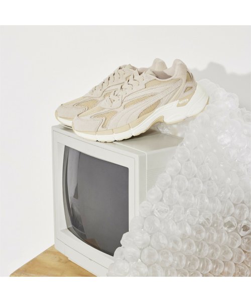 ユニセックス テバリス ニトロ スニーカー 