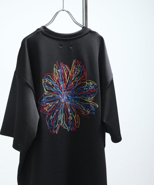 Nilway(ニルウェイ)/ストレッチポンチフラワー刺繍半袖Tシャツ/img07