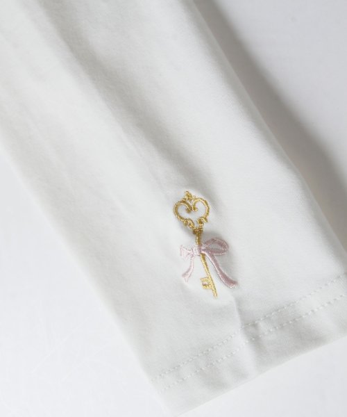 tocco closet(トッコクローゼット)/袖口ワンポイント刺繍ボディケアカットソー/img21