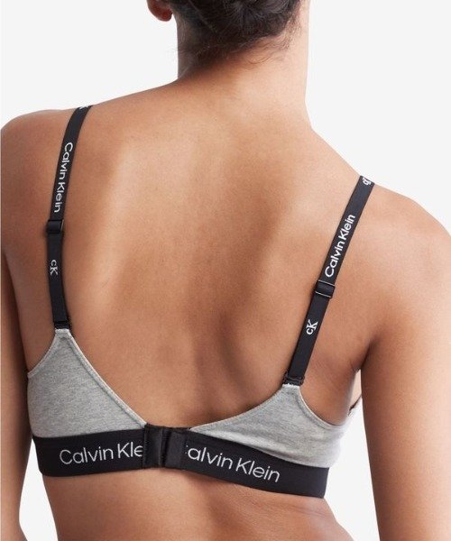 Calvin Klein(カルバンクライン)/【CALVIN KLEIN / カルバンクライン】ブラジャー フロントロゴ アンダーウェア 見せブラ スポーツブラ  下着 QF7218/img04