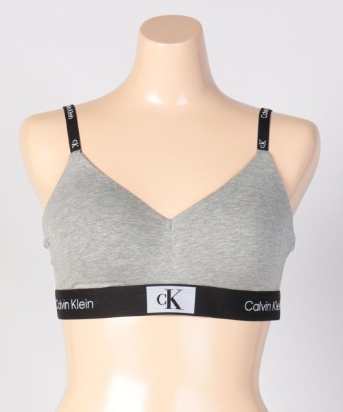 Calvin Klein(カルバンクライン)/【CALVIN KLEIN / カルバンクライン】ブラジャー フロントロゴ アンダーウェア 見せブラ スポーツブラ  下着 QF7218/img17