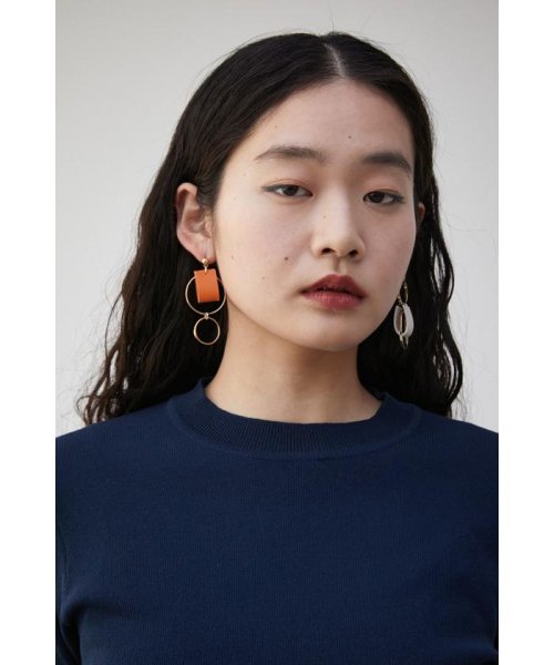 AZUL by moussy(アズールバイマウジー)/BICOLOR FAUX LEATHER EARRINGS/img21