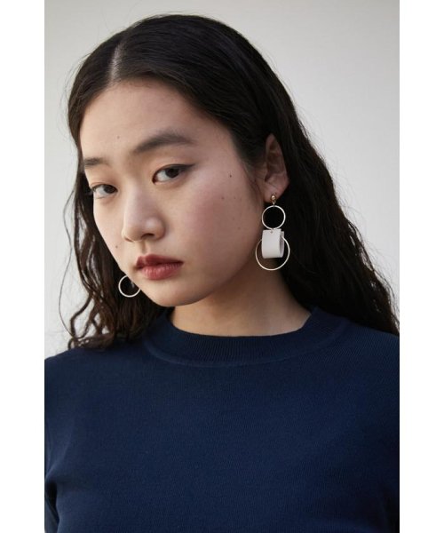 AZUL by moussy(アズールバイマウジー)/BICOLOR FAUX LEATHER EARRINGS/img23