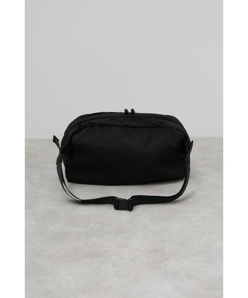 AZUL by moussy(アズールバイマウジー)/ POCKETABLE BODY BAG/img03