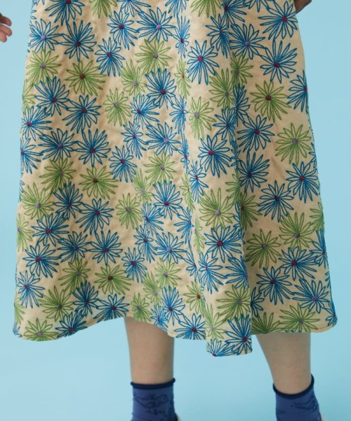 Jocomomola(ホコモモラ)/Galicia フラワー刺繍フレアスカート/img05