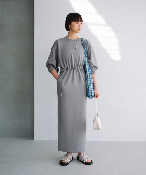 ハーフスリーブドロストワンピース なし