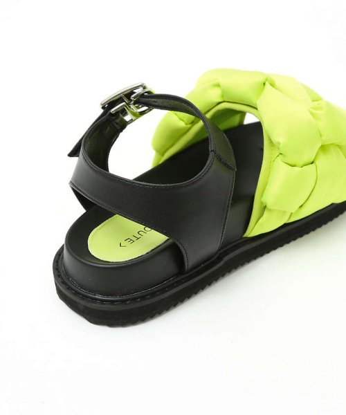 【LAROUTE】パフメッシュサンダル 人気・おすすめ｜省スペース設計・旅行向けにおすすめ お得商品 プライバシー配送 国内発送・安心販売体制