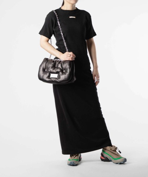 メゾン マルジェラ MAISON MARGIELA S56WG0169 P4300 ショルダーバッグ レディース バッグ グラム スラム フラップ ミディアム 人気・おすすめ｜安定人気・収納便利におすすめ 期間限定割引 配送追跡可 在庫残りわずか
