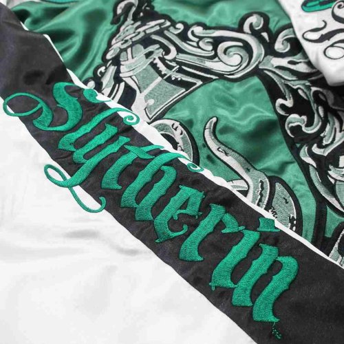 ハリーポッター アウター スカジャン 映画キャラクター スリザリン エンブレム 丸眞 プレゼント 男の子 女の子 ギフト スリザリン ハリーポッター アウター スカジャン 映画キャラクター エンブレム 丸眞 M1444144127(11000円)