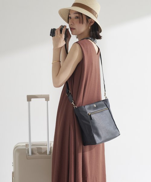 【VERY11月号掲載】【Breath TOPKAPI】RIPPLE TRIPリプルトリップナイロン コンビ ショルダーバッグ トラベル旅行 