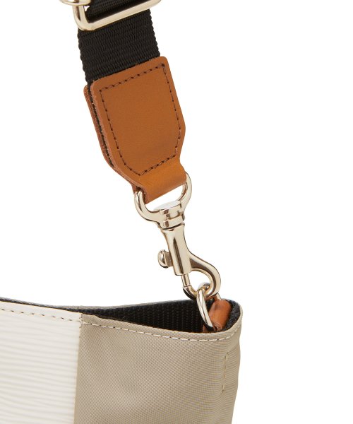 【VERY11月号掲載】【Breath TOPKAPI】RIPPLE TRIPリプルトリップナイロン コンビ ショルダーバッグ トラベル旅行 