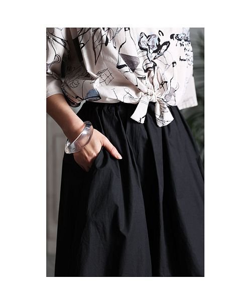 Sawa a la mode(サワアラモード)/大切な日の特別な黒裾レースフレアスカート/img09