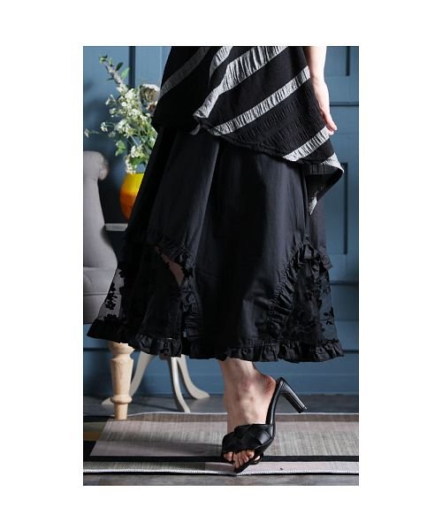 Sawa a la mode(サワアラモード)/大切な日の特別な黒裾レースフレアスカート/img17