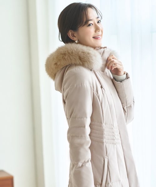 ウエストフィットロングダウンコート「D177」 ポリエステル 100％中　綿 ダウン 80％ フェザー 20％ファー部分 フォックスファー
