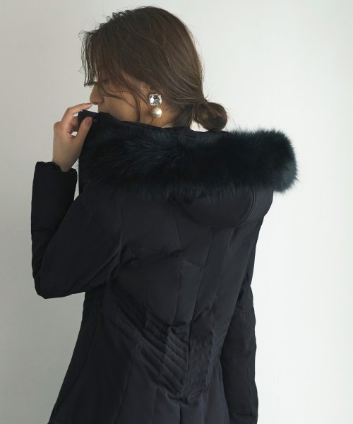 ウエストフィットロングダウンコート「D177」 ポリエステル 100％中　綿 ダウン 80％ フェザー 20％ファー部分 フォックスファー