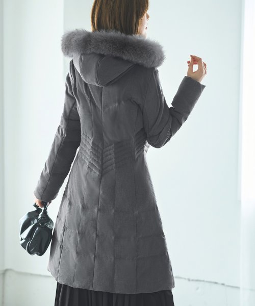 ウエストフィットロングダウンコート「D177」 ポリエステル 100％中　綿 ダウン 80％ フェザー 20％ファー部分 フォックスファー