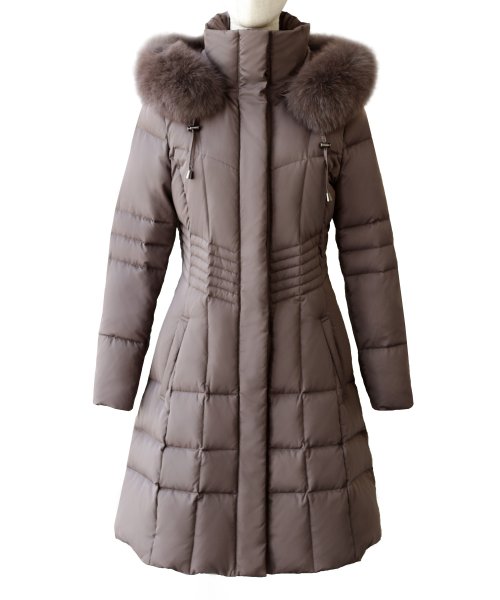 ウエストフィットロングダウンコート「D177」 ポリエステル 100％中　綿 ダウン 80％ フェザー 20％ファー部分 フォックスファー