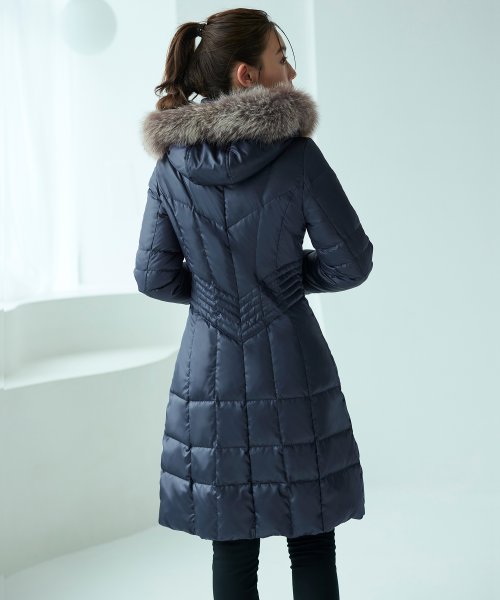 ウエストフィットロングダウンコート「D177」 ポリエステル 100％中　綿 ダウン 80％ フェザー 20％ファー部分 フォックスファー