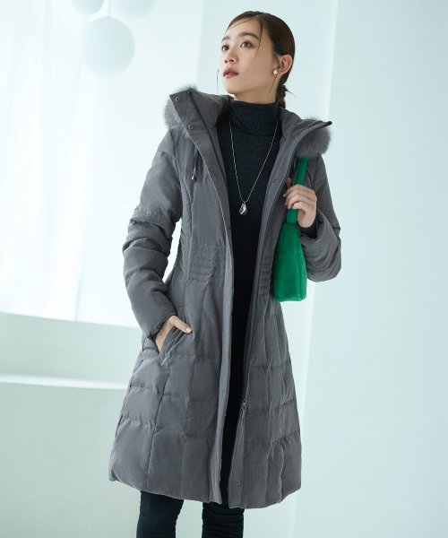 ウエストフィットロングダウンコート「D177」 ポリエステル 100％中　綿 ダウン 80％ フェザー 20％ファー部分 フォックスファー