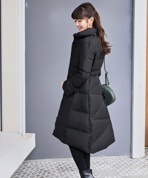 ベルトパフスリーブダウンコート(D670) 商品説明ボリュームのあるフォックスファーが顔周りを飾り、ロング丈で暖かいので冬の定番として重宝するコートで A1399168494 (10688円)