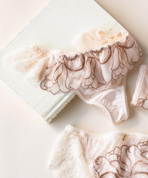 fran de lingerie(フランデランジェリー)/大人かわいいチューリップ刺繍ファッションの必需品 「ノーブルティアラトルペ」 Tバック タンガ/img15