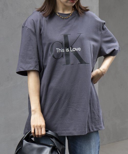 Calvin Klein(カルバンクライン)/【CALVIN KLEIN / カルバンクライン】トップス Tシャツ 半袖 プリント ロゴ モノグラム　ワンポイント クルーネック カットソー 40HM236/img04