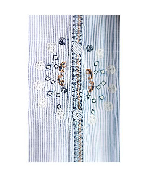 Sawa a la mode(サワアラモード)/オリエンタルな刺繍のストライプ柄コットンブラウス/img16