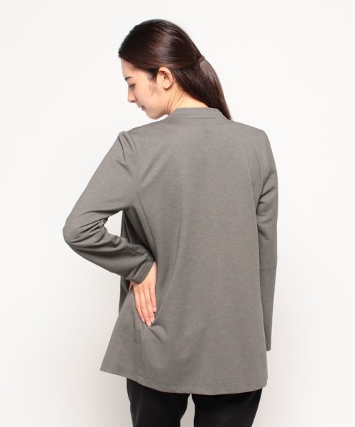 ノーカラージャケット 