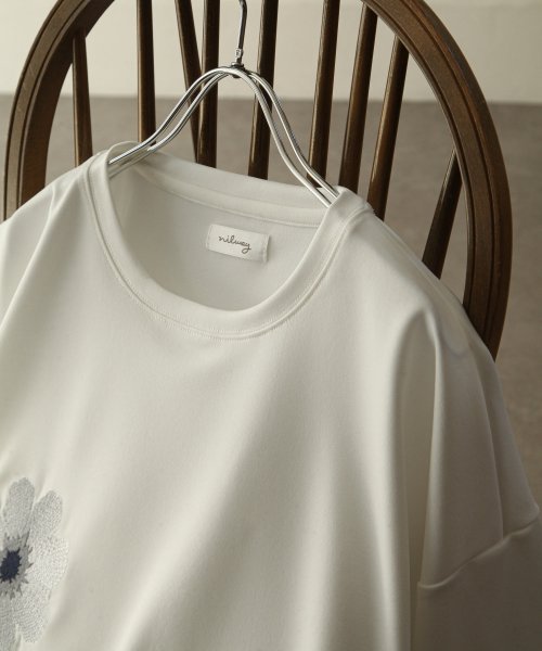 Nilway(ニルウェイ)/フラワー刺繍ポンチ半袖Tシャツ/img01