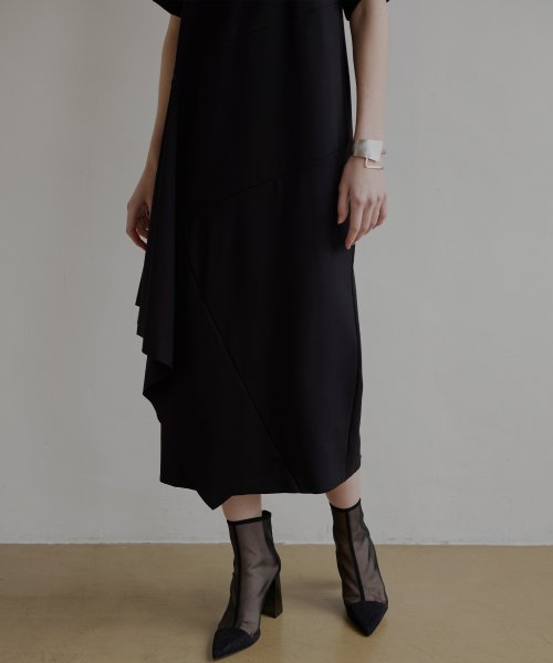 MIELI INVARIANT(ミエリ インヴァリアント)/Ruffle Drape Cutoff Dress/img15