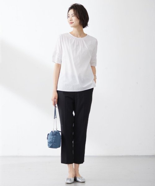 J.PRESS LADIES（LARGE SIZE）(J．プレス　レディス（大きいサイズ）)/【洗える】BEZ空羽ストライプ クルーネック ブラウス/img01