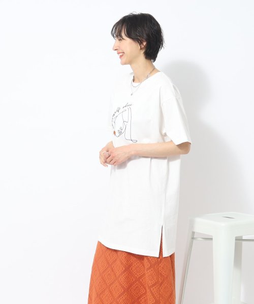 SHOO・LA・RUE Cutie Blonde(シューラルー　キューティーブロンド)/【体型カバーも◎】刺繍アソート Tシャツ/img05