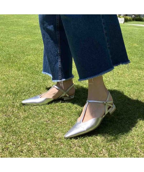 ポインテッドトゥTストラップパンプス 本革 T1405541254(10797円)