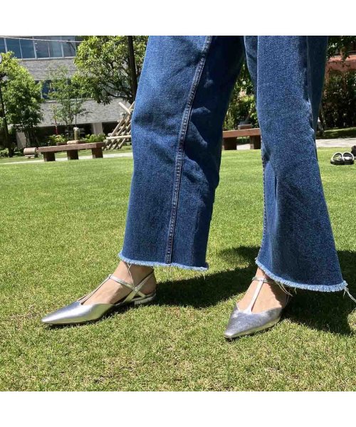 ポインテッドトゥTストラップパンプス 本革 T1405541254(10797円)