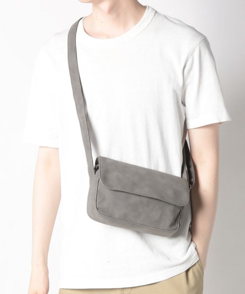  メンズショルダーバッグ  ミニショルダー サコッシュ バッグ レザー