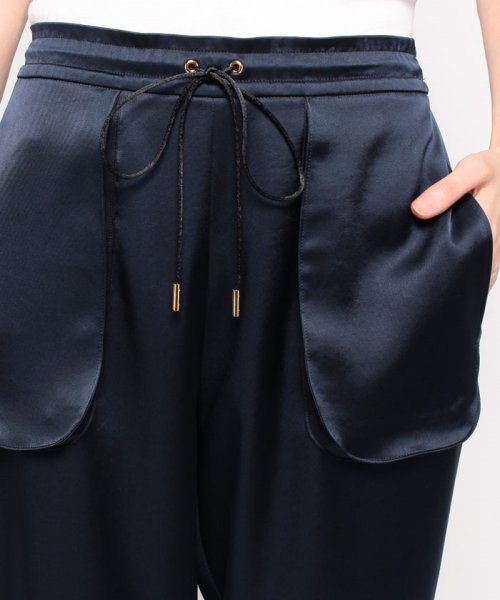 サテンイージーパンツ 