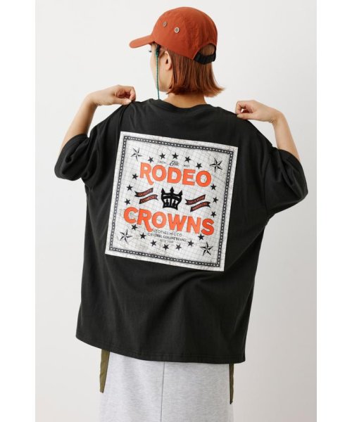 RODEO CROWNS WIDE BOWL(ロデオクラウンズワイドボウル)/レトロバンダナパッチTシャツ/img24