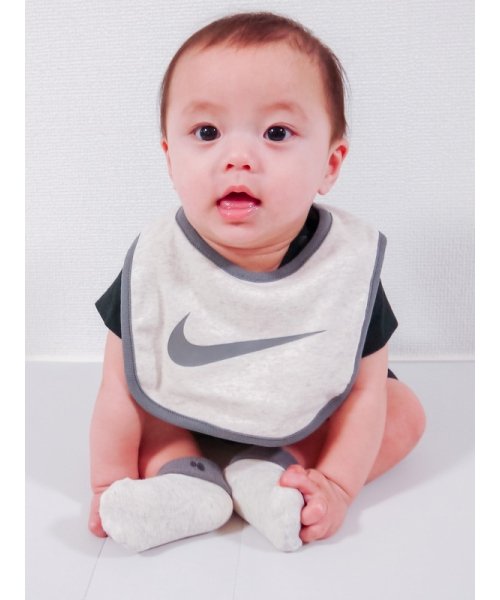 NIKE(ナイキ)/ベビー(6M) セット商品 NIKE(ナイキ) NHN CORE SWOOSH BIB BOOTIE 2PC/img06