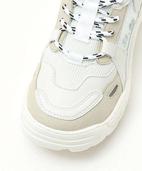 ●【23.65】レースアップスニーカー『V2』 ビタミンシューズ 65/イーシプサムチョンユクオ