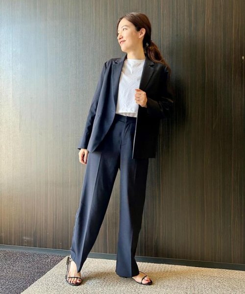 COMME CA DU 渦巻く MODE(コムサデモード) パンツスーツ 7号サイズ 