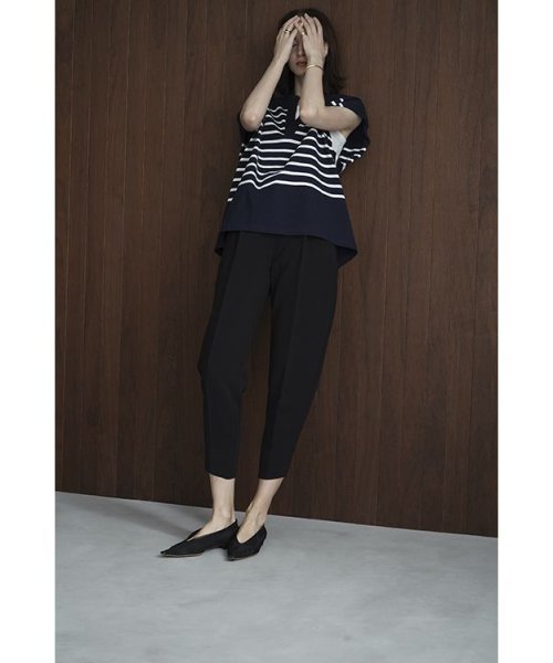 CLANE(クラネ)/ROUNDED LINE TUCK PANTS/img01