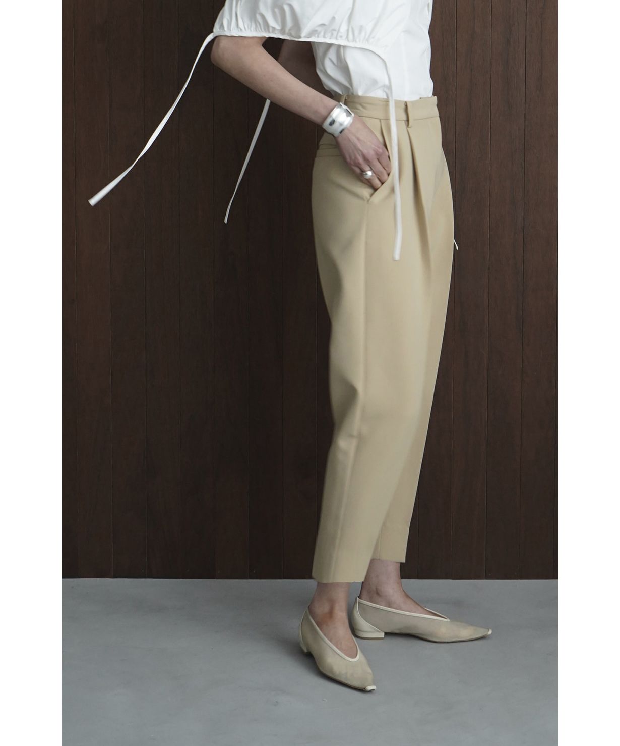 ROUNDED LINE TUCK PANTS(505400583) | クラネ(CLANE) - MAGASEEK