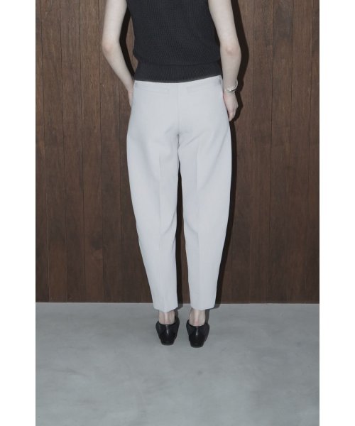 CLANE(クラネ)/ROUNDED LINE TUCK PANTS/img22