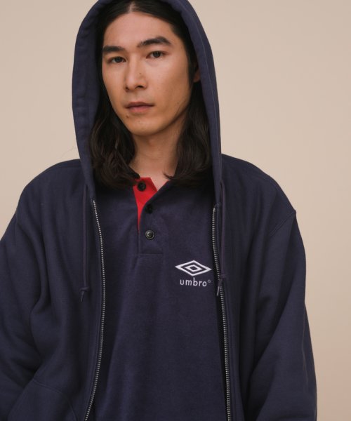 ADAM ET ROPE'(アダム　エ　ロペ)/《別注》【UMBRO】Pile Gameshirt / UNISEX/img02